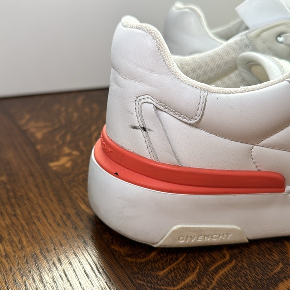 Givenchy off-White Wing Sneakers - Picture 4 of 7